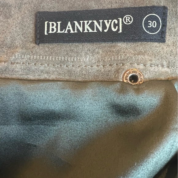 NWOT Blank NYC Suede Zip Miniskirt - Picture 6 of 7